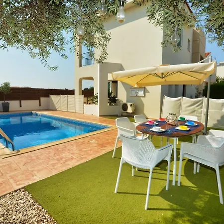 Island Villas Cyprus - 020 - A Families Friendly 4 Bedroom With A Pool Protaras