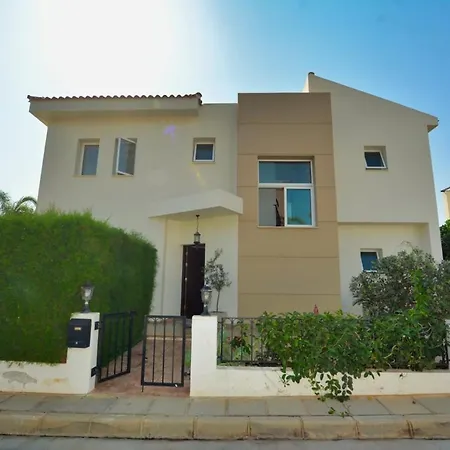 Island Villas Cyprus - 020 - A Families Friendly 4 Bedroom With A Pool Protaras