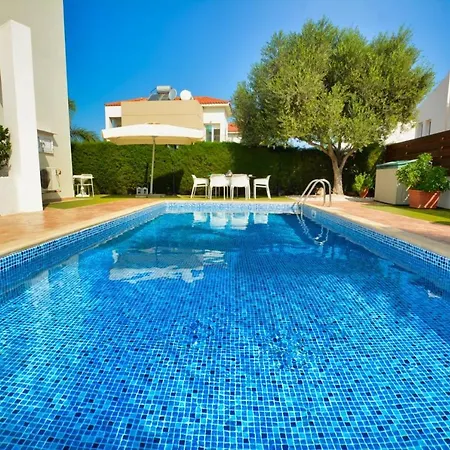 Island Villas Cyprus - 020 - A Families Friendly 4 Bedroom With A Pool Villa Protaras
