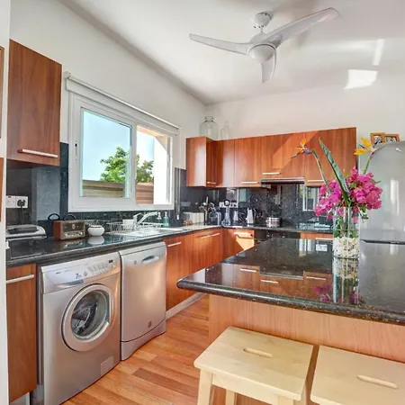 Island Villas Cyprus - 020 - A Families Friendly 4 Bedroom With A Pool *