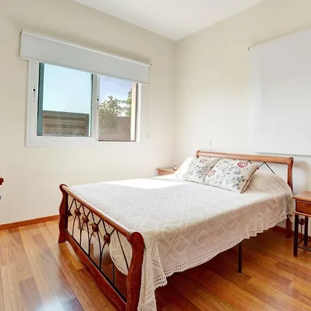Island Villas Cyprus - 020 - A Families Friendly 4 Bedroom With A Pool *