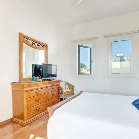 Island Villas Cyprus - 020 - A Families Friendly 4 Bedroom With A Pool Villa *