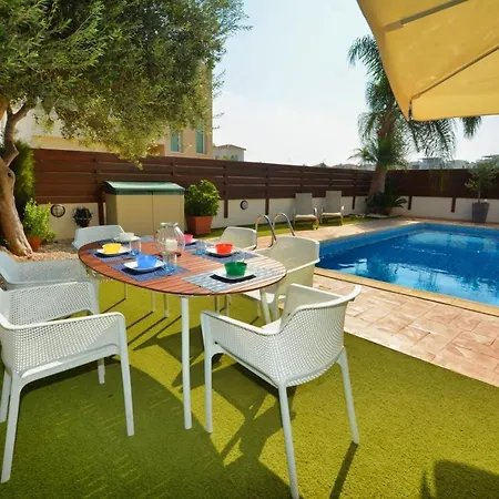 Island Villas Cyprus - 020 - A Families Friendly 4 Bedroom With A Pool Protaras