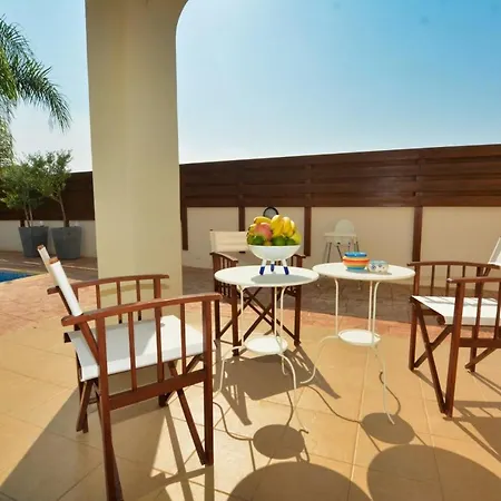 Island Villas Cyprus - 020 - A Families Friendly 4 Bedroom With A Pool Villa *